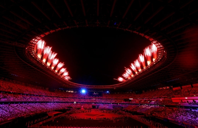 Nổi hết da gà trước màn trình diễn Dòng sông ngân hà huyền ảo trong lễ bế mạc Olympic 2020 - Ảnh 8.