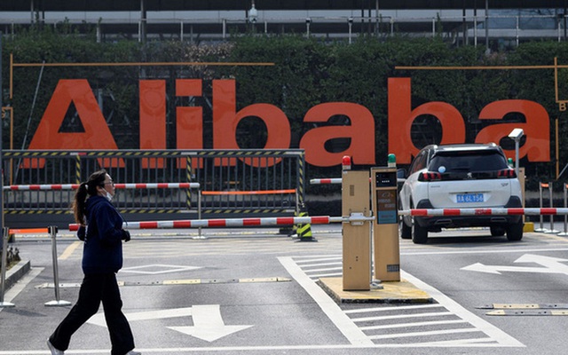 Hot nhất mạng xã hội xứ Trung: Nữ nhân viên Alibaba viết bản tưởng trình 11 trang tố bị sếp hiếp dâm