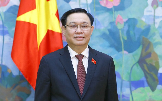 Ủy viên Bộ Chính trị, Chủ tịch Quốc hội Vương Đình Huệ.