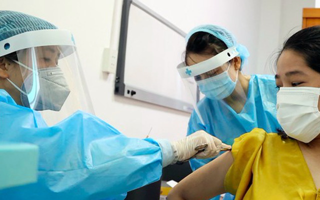 Hơn 4,2 triệu người Hà Nội được tiêm vaccine COVID-19, đạt tỷ lệ 73%