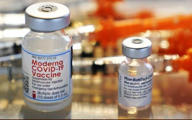 Thu lời hàng chục tỷ USD nhưng Pfizer, Moderna lại phớt lờ nhà khoa học tạo nên thành công cho vaccine Covid-19