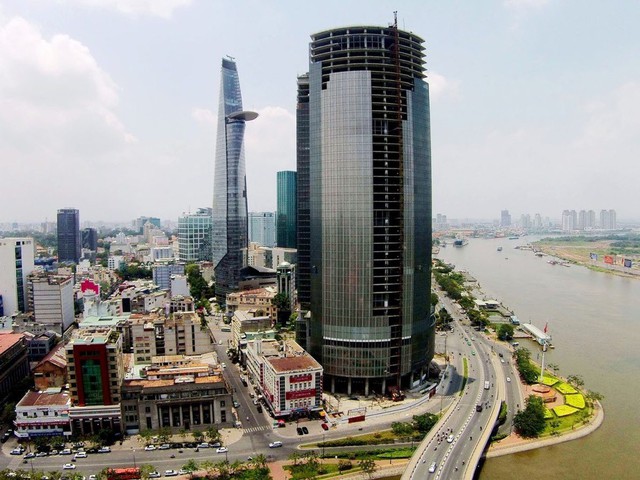 Gian nan hồi sinh cao ốc Saigon One Tower - Ảnh 1.