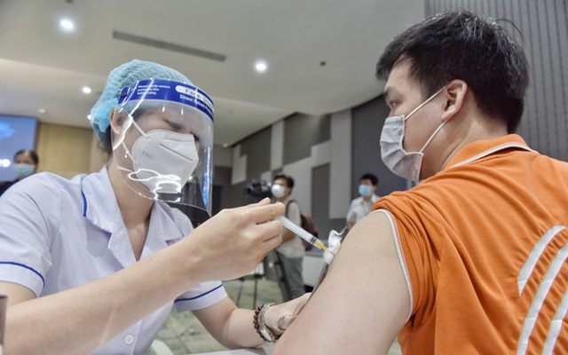 Hơn nửa triệu người ở TPHCM chưa được tiêm vaccine mũi đầu tiên
