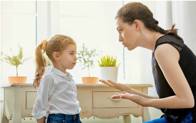 Những thói quen xấu trong gia đình cha mẹ không chú ý, con cái khó phát triển