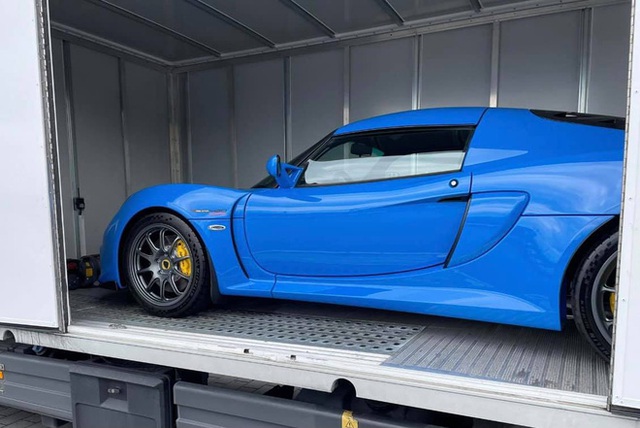  Rộ tin Lotus Exige Sport 420 đầu tiên về Việt Nam: Xe thể thao hàng hiếm có một chi tiết cực kén người chơi, cạnh tranh Porsche Cayman  - Ảnh 1.