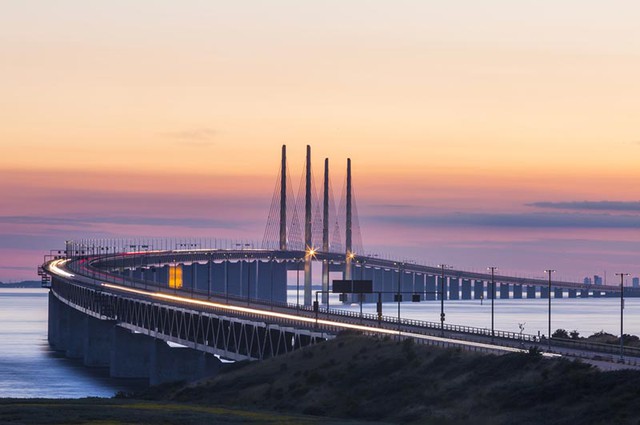 Từ các dự án xây cầu ở Mỹ, Thuỵ Điển, Trung Quốc đến cầu 8.900 tỷ đồng nối quận Hoàn Kiếm với Long Biên: Tác động kinh tế mang lại là gì? - Ảnh 4.