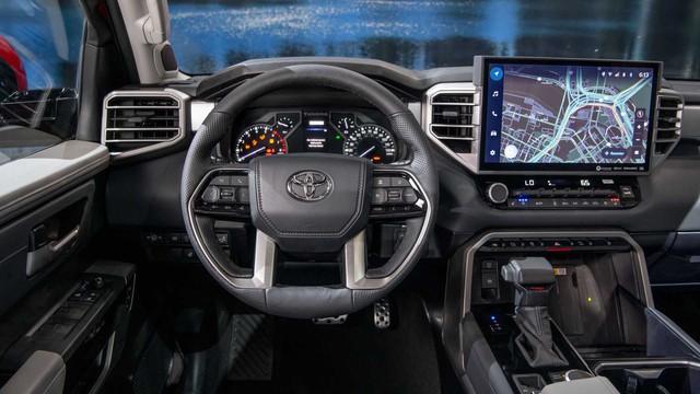 Toyota Tundra 2022 ra mắt: Bán tải full-size đậm chất cơ bắp, ngập tràn công nghệ - Ảnh 7.