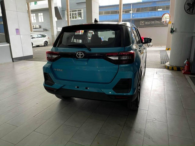 Toyota Raize đầu tiên về Việt Nam: Đại lý nhận cọc 20 triệu đồng, giá dự kiến 500 triệu đồng, đối thủ đi trước một bước của Kia Sonet - Ảnh 5.