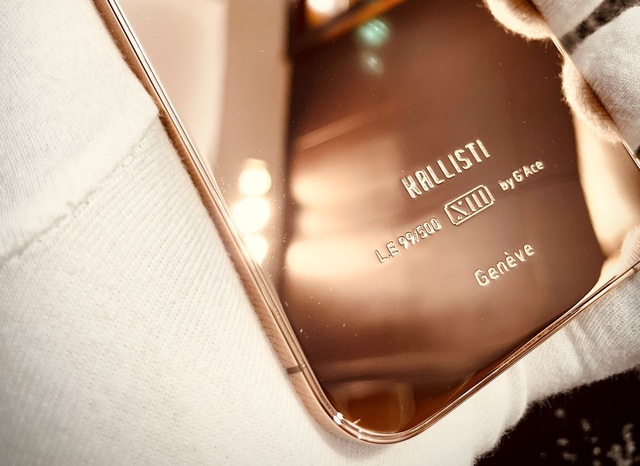 Chi tiết iPhone 13 Pro Max bản mạ vàng và kim cương siêu “sang chảnh” giá hơn 130 triệu đồng tại Việt Nam - Ảnh 4.