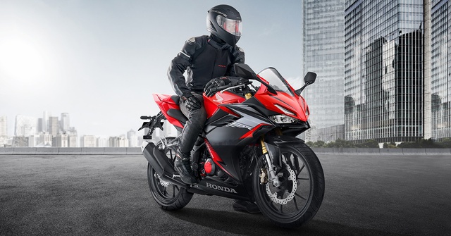 Honda CBR150R chính hãng ra mắt tại Việt Nam, giá rẻ hơn xe nhập khẩu tư nhân - Ảnh 1.