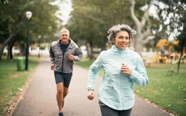 4 chỉ số vận động báo hiệu lão hóa đang tới gần bạn, nhận biết càng sớm cơ hội kéo dài tuổi thọ càng cao