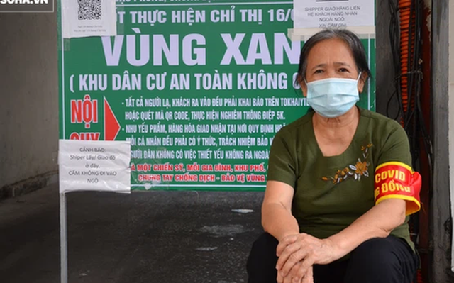 [ẢNH] Đội tình nguyện các bác U70 gác chốt bảo vệ 'vùng xanh' ở Hà Nội