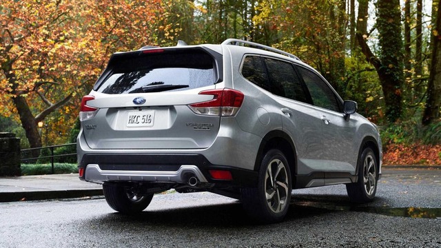 Subaru Forester 2022 facelift ra mắt: giá từ 25.200 USD, có bản off-road hoàn toàn mới - Ảnh 2.