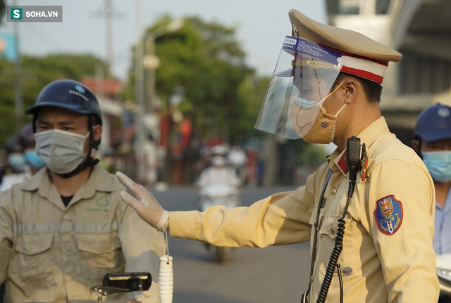 Bí thư, Chủ tịch Hà Nội và Giám đốc Công an TP thị sát chốt kiểm dịch mới lập - Ảnh 11.