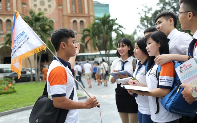 Đề nghị nới điều kiện, sẽ xét duyệt nhận gói hỗ trợ cho các hướng dẫn viên du lịch?