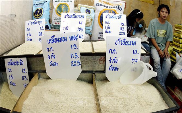Một cửa hàng bán gạo ở Bangkok, Thái Lan. Ảnh: AFP/TTXVN