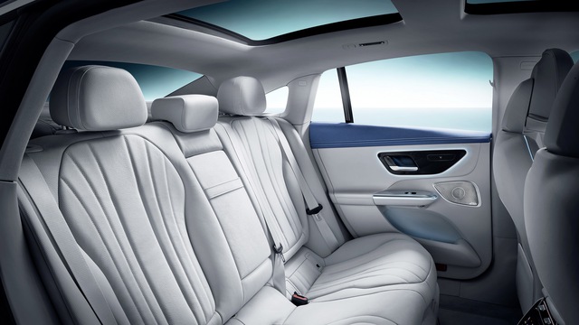 Mercedes-Benz EQE chạy điện ra mắt - đàn em của siêu sedan EQS với trang bị không kém cạnh, tầm hoạt động 660 km - Ảnh 6.