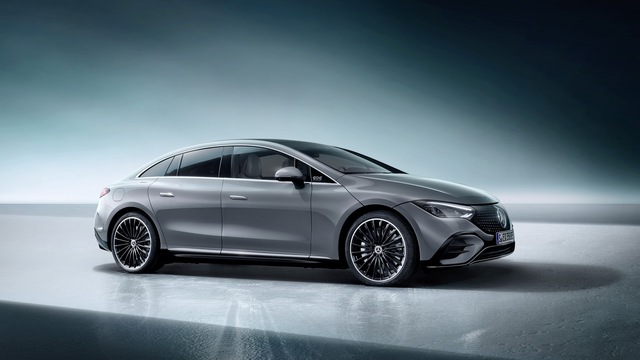 Mercedes-Benz EQE chạy điện ra mắt - đàn em của siêu sedan EQS với trang bị không kém cạnh, tầm hoạt động 660 km - Ảnh 3.