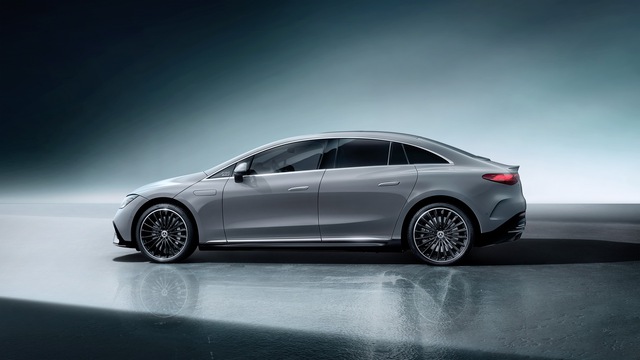 Mercedes-Benz EQE chạy điện ra mắt - đàn em của siêu sedan EQS với trang bị không kém cạnh, tầm hoạt động 660 km - Ảnh 4.