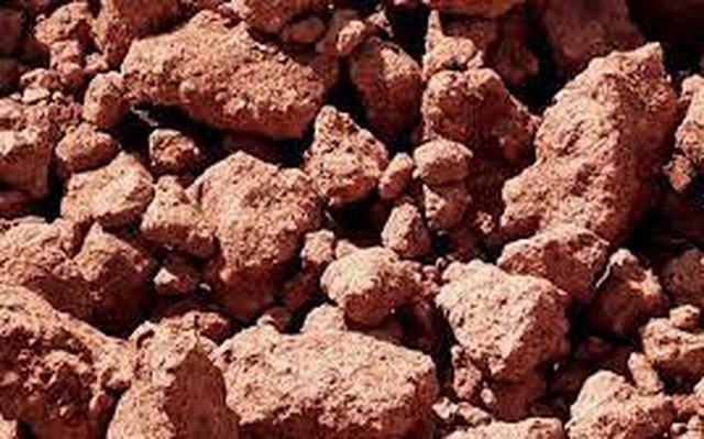 Giá bauxite tăng vọt sau cuộc đảo chính ở Guinea