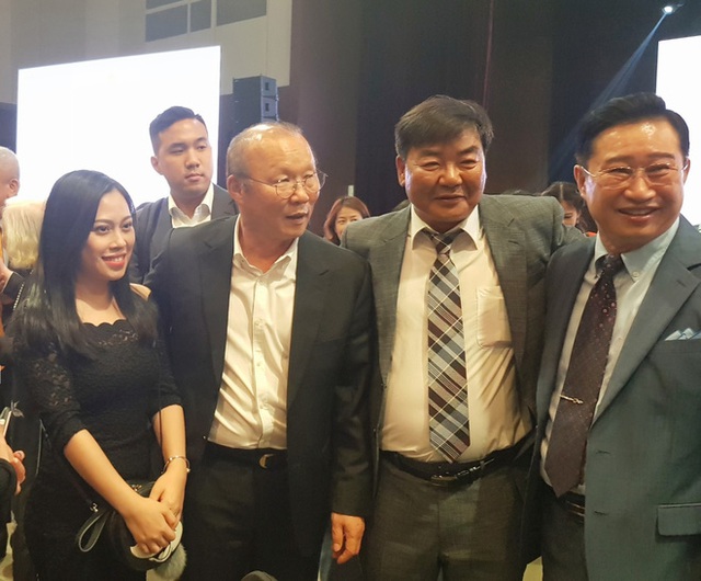 Người Việt đầu tiên trở thành công dân danh dự Seoul “vén màn” hậu trường nghề phiên dịch cho các chính khách và chủ tịch tập đoàn lớn - Ảnh 4.