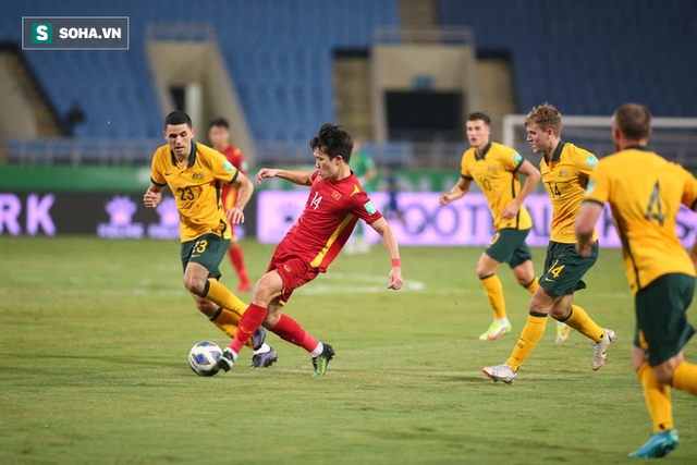 Một tiền vệ Việt Nam được trang web quốc tế chấm điểm cao hơn 11 cầu thủ Australia - Ảnh 3.