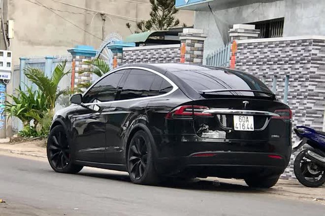 Vừa nộp trước bạ gần 300 triệu đồng, chủ xe Tesla Model 3 tại Việt Nam ngậm ngùi khi biết tin sắp miễn 100% trước bạ - Ảnh 5.