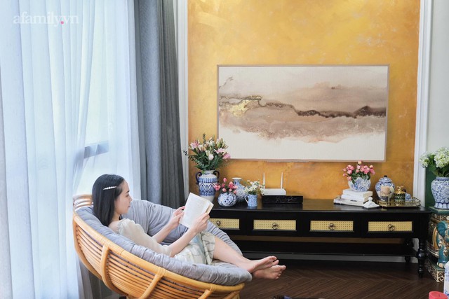 Căn hộ theo phong cách Indochine của vợ chồng trẻ Hà Nội có chất liệu gạch bông, vải nhung mang hơi thở Hà thành vào từng góc nhà - Ảnh 7.