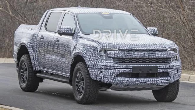 Loạt thông tin rò rỉ sớm về Ford Ranger Raptor 2022 ra mắt sau Tết: Động cơ xăng là chi tiết gây chú ý - Ảnh 1.