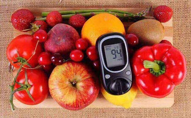 Người phụ nữ ăn trái cây để giảm cân, nào ngờ mắc bệnh tiểu đường nặng, cảnh báo kiểu ăn trái cây độc cực kỳ với sức khỏe - Ảnh 4.