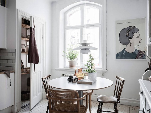 Những mẫu thiết kế bàn ăn đẹp hút hồn, giúp nới rộng thị giác cho những không gian sống nhỏ xinh - Ảnh 2.