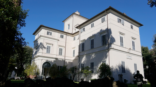 10 ngôi nhà đắt nhất đang được rao bán: Dẫn đầu là biệt thự ở Ý có giá 532 triệu đô, bên trong có báu vật duy nhất đang tồn tại trên thế giới - Ảnh 1.
