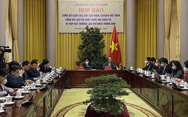 Buổi họp báo công bố Lệnh của Chủ tịch nước về luật sửa đổi, bổ sung một số điều của 9 luật. Ảnh: Nguyễn Giang