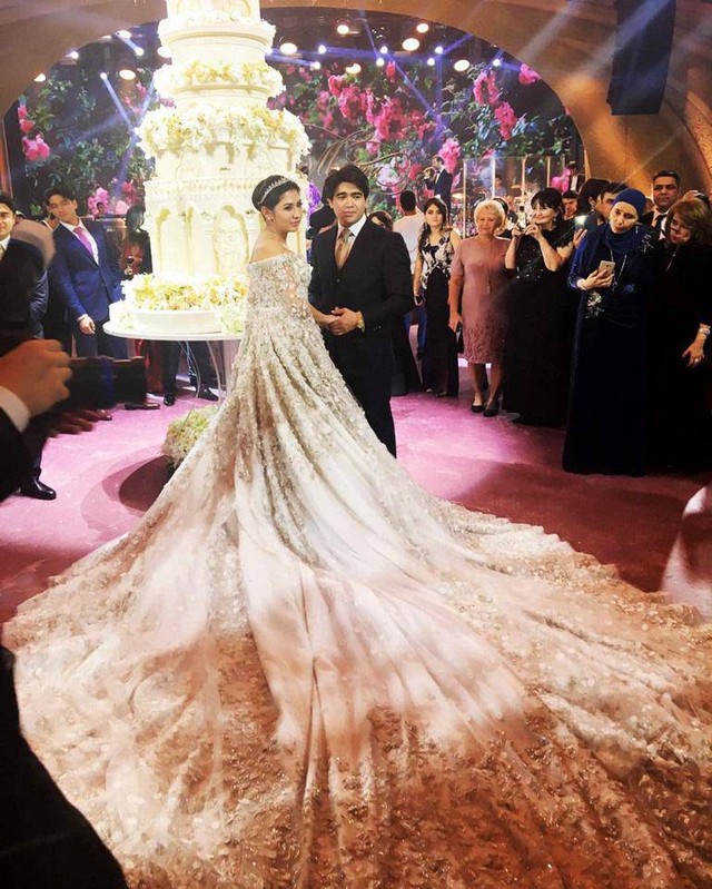 Con gái tỷ phú dầu mỏ và hôn lễ lọt top hoành tráng nhất mọi thời đại: Riêng váy cô dâu đã 13 tỷ, bánh cưới cao 3m và dàn khách mời khủng - Ảnh 2.