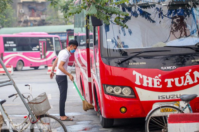  Ngỡ ngàng với hình ảnh vắng lặng ở bến xe Hà Nội ngày cận Tết  - Ảnh 19.