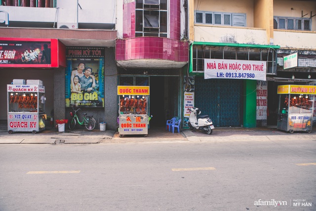 Tết này vào tận lò vịt quay của người Hoa tại miền Tây xem có cuốn như Sài Gòn, và tiết lộ về con đường có đến 9 thương hiệu vịt khác nhau - Ảnh 2.