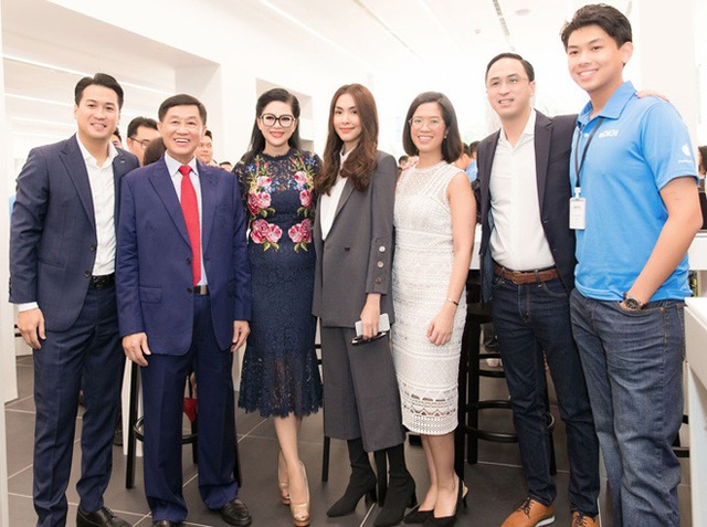 Johnathan Hạnh Nguyễn chia sẻ hình thức đầu tư lãi nhất và đặc biệt nhắc khéo Tiên Nguyễn lấy chồng trong Year End Party công ty  - Ảnh 5.
