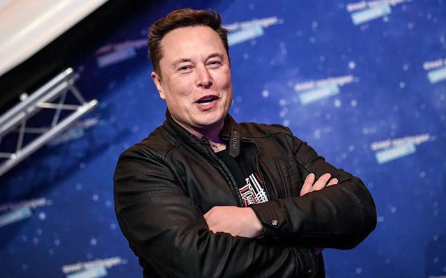 Khi cả thế giới đang chạy theo mình làm xe điện, Elon Musk vừa tuyên bố điều quan trọng với Tesla bây giờ là... làm robot chứ không phải ra xe mới