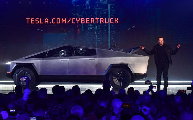 Tesla cho khách hàng 'leo cây': Đặt xe bán tải điện Cybertruck, chờ suốt 2 năm vẫn chưa hẹn ngày nhận xe