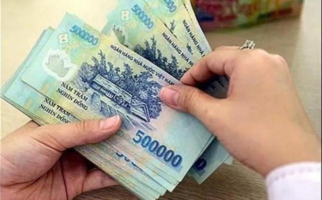 Bỏ quy định vợ 'tịch thu' lương chồng bị phạt 500.000 đồng