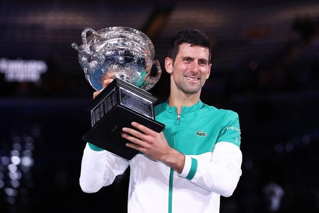 Tay vợt số một thế giới Novak Djokovic vừa bị Úc hủy visa giàu cỡ nào? - Ảnh 1.