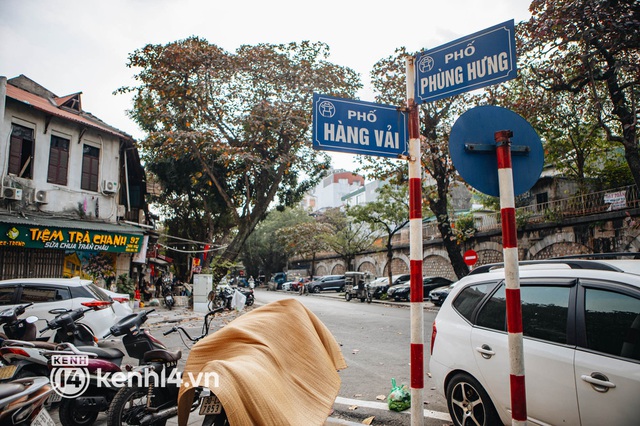  ẢNH: Cận cảnh 5 tuyến phố trung tâm Hà Nội cho phép kinh doanh trên vỉa hè - Ảnh 17.