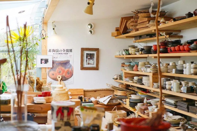 Ngôi nhà thôn quê ở Nhật Bản của cụ bà 76 tuổi yêu thích đọc sách, nấu ăn, sống gần thiên nhiên - Ảnh 17.