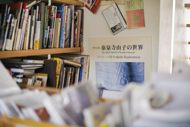 Ngôi nhà thôn quê ở Nhật Bản của cụ bà 76 tuổi yêu thích đọc sách, nấu ăn, sống gần thiên nhiên - Ảnh 35.