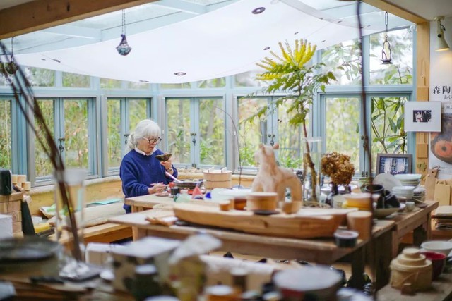 Ngôi nhà thôn quê ở Nhật Bản của cụ bà 76 tuổi yêu thích đọc sách, nấu ăn, sống gần thiên nhiên - Ảnh 8.