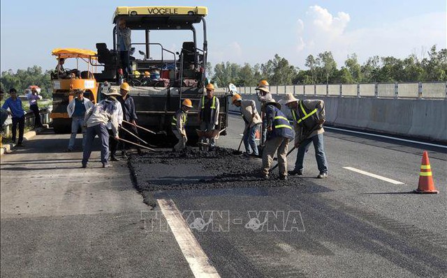 Sửa chữa trên tuyến cao tốc Đà Nẵng - Quảng Ngãi. Ảnh minh họa: Trần Tĩnh/TTXVN