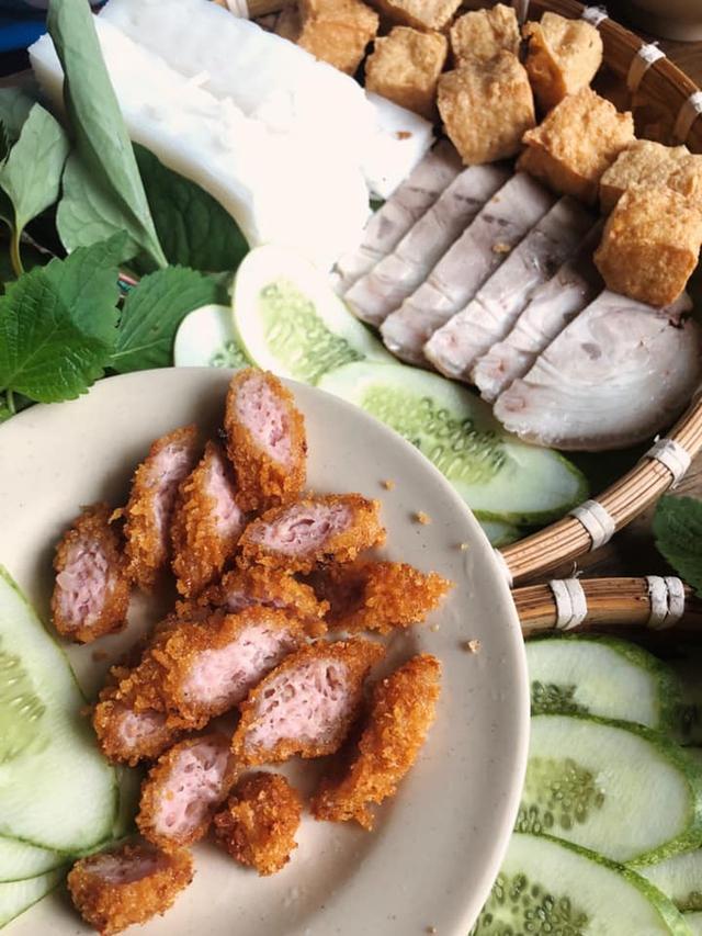 Sau bún đậu, có thêm đặc sản Hà Nội khiến ẩm thực TP.HCM “dậy sóng” - Ảnh 17.