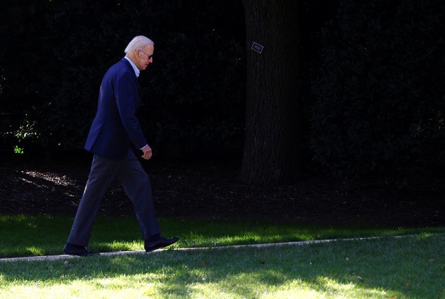 Tổng thống Joe Biden khó xử về chuyện liên quan giá dầu - Ảnh 1.
