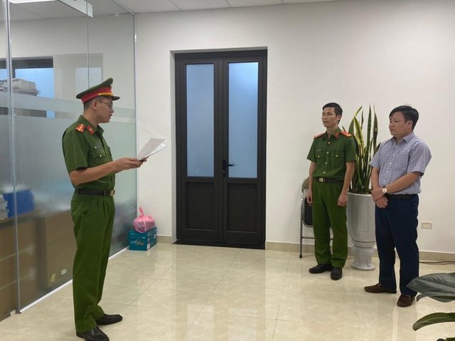 Bắt Phó Trưởng phòng Tài nguyên và Môi trường ở Bắc Giang - Ảnh 1.