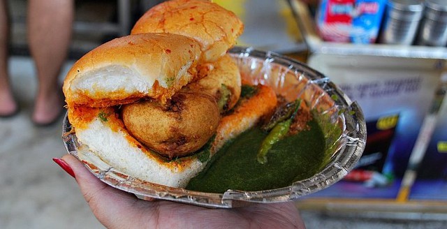 Ấn Độ: Món ăn đường phố nổi tiếng nhất tại Mumbai, níu chân thực khách khiến họ quên lối về - Ảnh 5.
